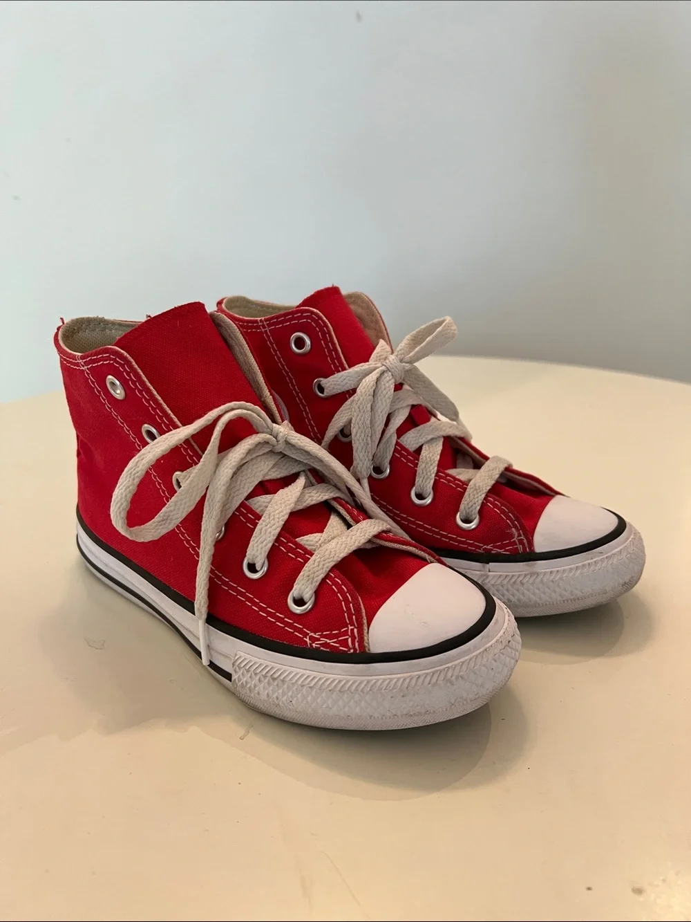Kids High-Top Converse Sneakers - Red
